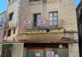408m² building for sale in Trujillo photo
