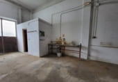 300m² commercial premises for rent in La Roda photo