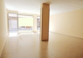Local comercial en venta con 104m² en Valdepeñas foto