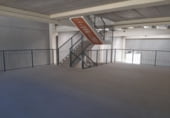 Nave en alquiler con 600m² en Sevilla foto