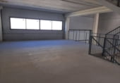Nave en alquiler con 600m² en Sevilla foto