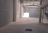 Nave en alquiler con 600m² en Sevilla foto