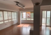 Local comercial en alquiler con 100m² en Torrevieja foto