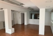 Local comercial en alquiler con 100m² en Torrevieja foto