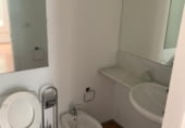 Local comercial en alquiler con 100m² en Torrevieja foto