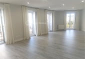 208m² office for rent in Madrid, in the area of Almagro photo