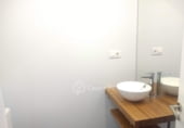 208m² office for rent in Madrid, in the area of Almagro photo