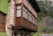 Local comercial en venta con 340m² en Llanes foto