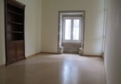 60m² office for sale in Lugo photo