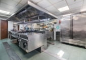 5840m² hotel for sale in San Roque photo