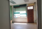 Local comercial en venta con 60m² en San Adrián foto