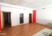 Local comercial en venta con 150m² en El Carbayu foto
