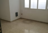 500m² commercial premises for sale in Badajoz photo