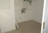 500m² commercial premises for sale in Badajoz photo