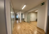 
Oficina
en alquiler
con 450m² en A Coruña, en la zona de Os Castros foto