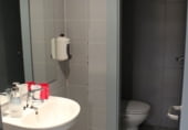 Local comercial en venta con 160m² en León, en la zona de Centro foto
