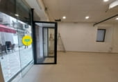 Local comercial en alquiler con 146m² en Jaén, Calle Maestra, 3 foto