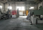 700m² warehouse industrial for sale in León, Avenida Froilan, 56 photo