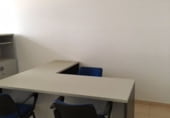 Oficina en venta con 105m² en Sevilla, en la zona de Barriada Pino Montano foto