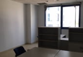 Oficina en venta con 105m² en Sevilla, en la zona de Barriada Pino Montano foto