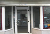 Local comercial en alquiler con 110m² en Ferrol foto