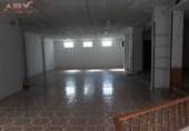 Local comercial en alquiler con 132m² en Narón foto