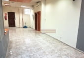 121m² commercial premises for sale in Logroño photo