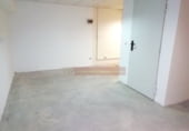 121m² commercial premises for sale in Logroño photo