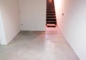 121m² commercial premises for sale in Logroño photo