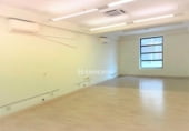 235m² locaux commerciaux pour location à Logroño photo