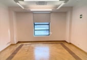 235m² locaux commerciaux pour location à Logroño photo