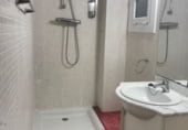 Edificio en venta con 180m² en Tarrasa foto
