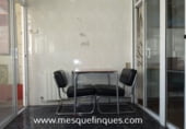 Edificio en venta con 180m² en Tarrasa foto