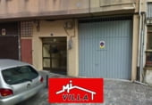100m² commercial premises for sale in Laredo photo
