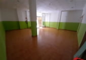 Local comercial en venta con 94m² en Santoña foto