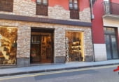 110m² commercial premises for sale in Laredo photo
