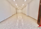 85m² commercial premises for sale in Laredo photo