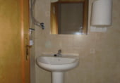 Local comercial en alquiler con 100m² en La Lastrilla foto