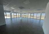 Oficina en alquiler con 400m² en Hontoria foto
