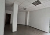 70m² locaux commerciaux pour vente à Tarrasa photo