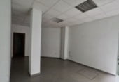 70m² locaux commerciaux pour vente à Tarrasa photo