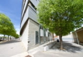 99m² commercial premises for sale in Tarrasa photo
