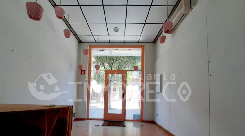 Local comercial