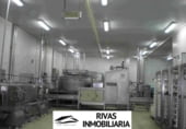 Local comercial Industrial en venta con 1300m² en Luque foto