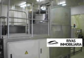 Local comercial Industrial en venta con 1300m² en Luque foto