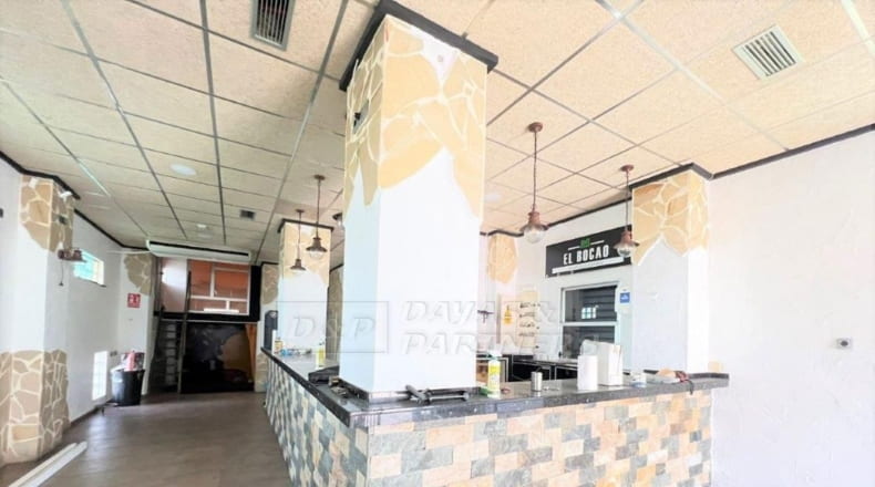 Local comercial