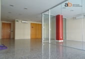 69m² bureau pour location à Pampelune, dans le quartier de Ermitagaña-Mendebaldea photo