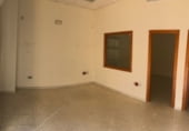 70m² locaux commerciaux pour location à Séville, dans le quartier de Parque Alcosa photo
