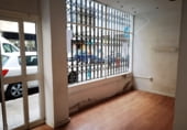 35m² commercial premises for rent in Seville, in the area of Los Remedios District photo