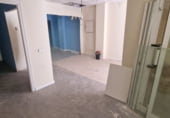 Local comercial en alquiler con 148m² en Sevilla, en la zona de Distrito Los Remedios foto